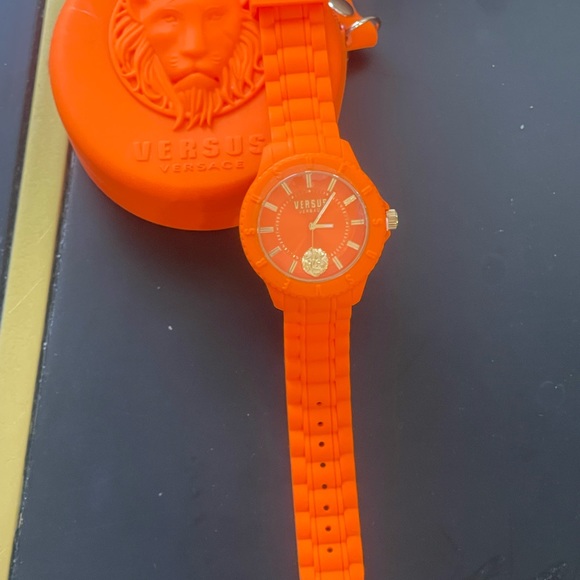 Versace Other - 🎁🧡🧡 🎁Versus Versace Watch 🎁🧡🧡🎁